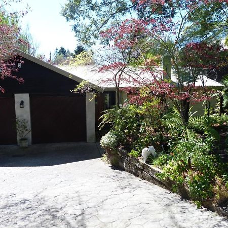 Fred&Donz Bed And Breakfast Taupo Exterior photo